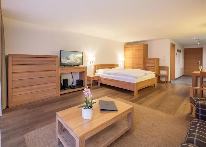 Peak 2 - In The Heart Of 公寓