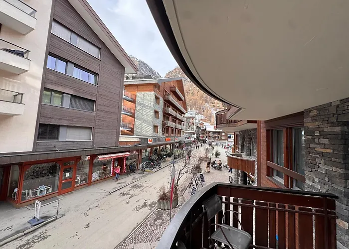 아파트 Peak 2 - In The Heart Of